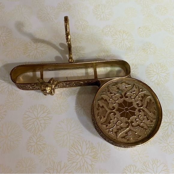 Vintage Brass Teacup & saucer display holders brass filigree ornate Victorian - Picture 7 of 10